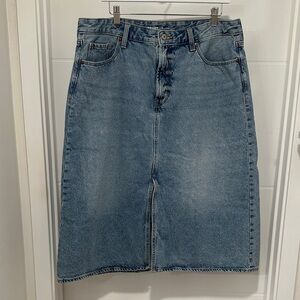 Plus Size 18 Old Navy Light Wash Denim Midi Skirt